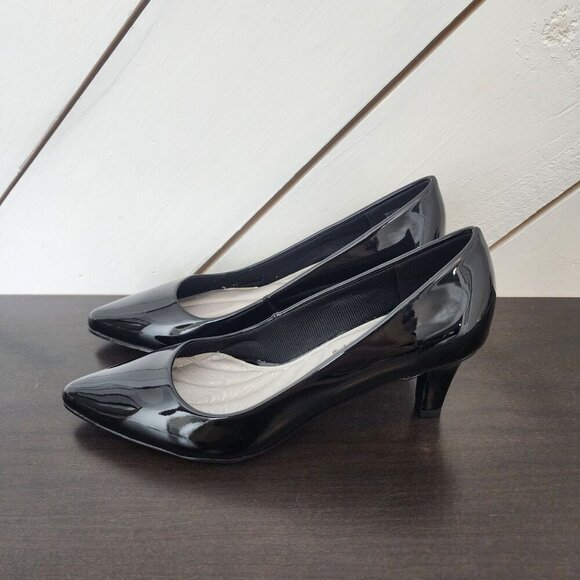 NEW Easy Street Pointe Womens 5.5 M Black Faux Patent Pumps Black 3CT - Picture 2 of 8